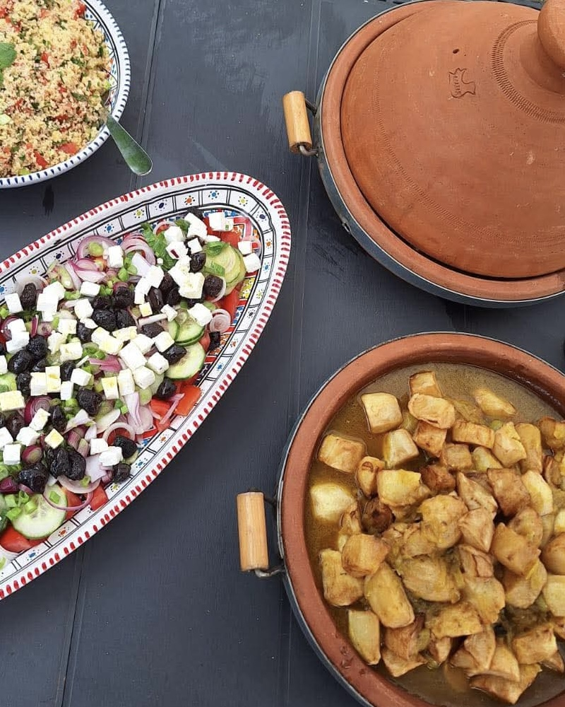 Tajine et salades, spécialités marocaines maison de Cannelle et Potiron